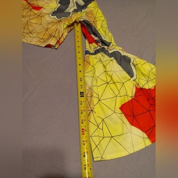 Shou Lai brand Halter Top - Size: Large (0396) - Picture 6 of 12